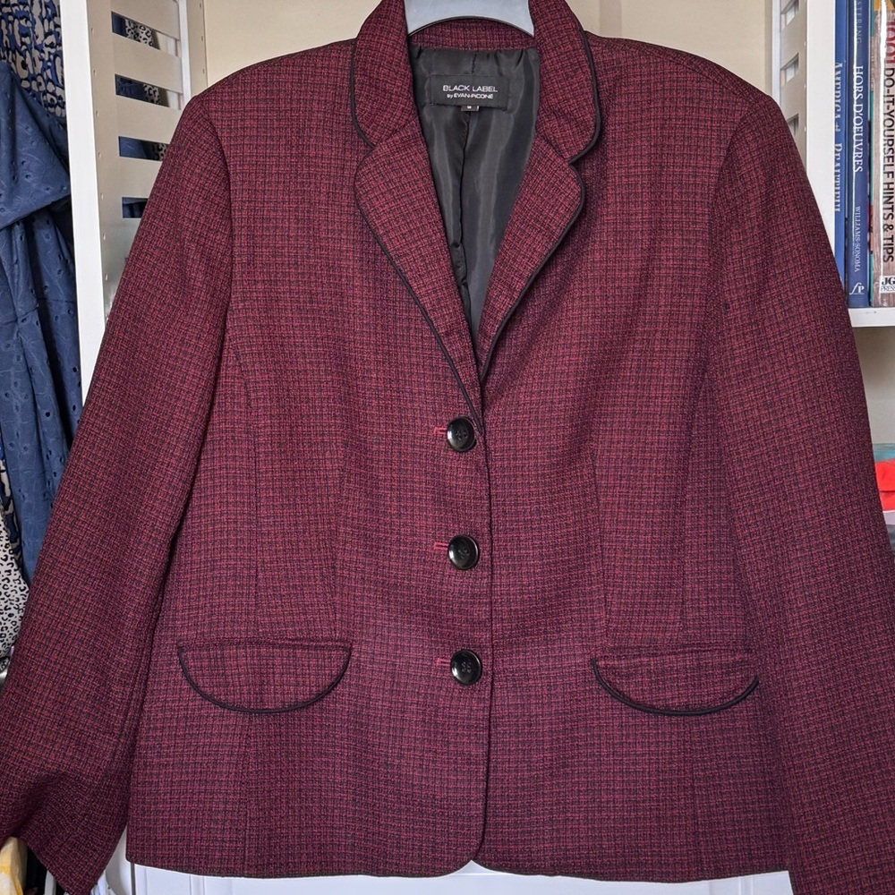 BLACK LABEL BLAZER. SIZE 18. RED BLACK HOUNDSTOOTH PROFESSIONAL JACKET. LINED